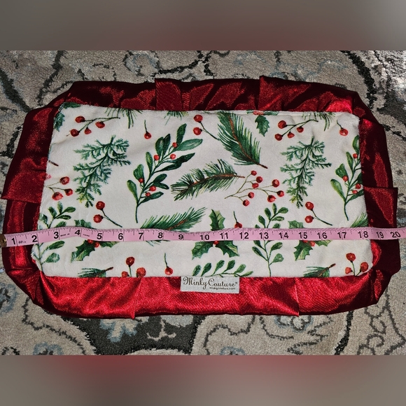 Minky Couture Baby’s Mini Security Blanket With Satin Trim Christmas Pattern - Picture 5 of 6